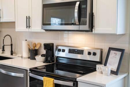 The Warhol - Pet-Friendly Apartment Bentonville Zewnętrze zdjęcie